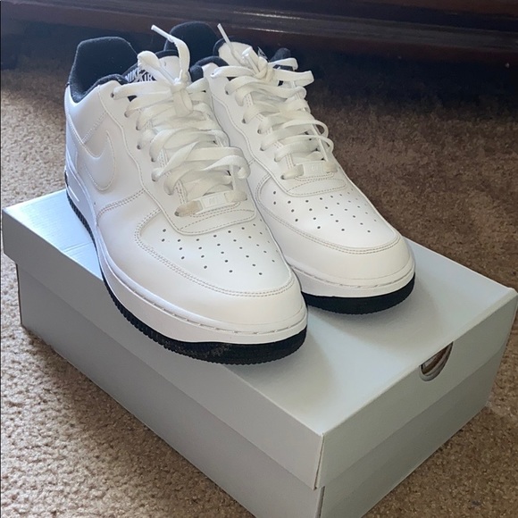 Nike Air Force 1 - Picture 2 of 8